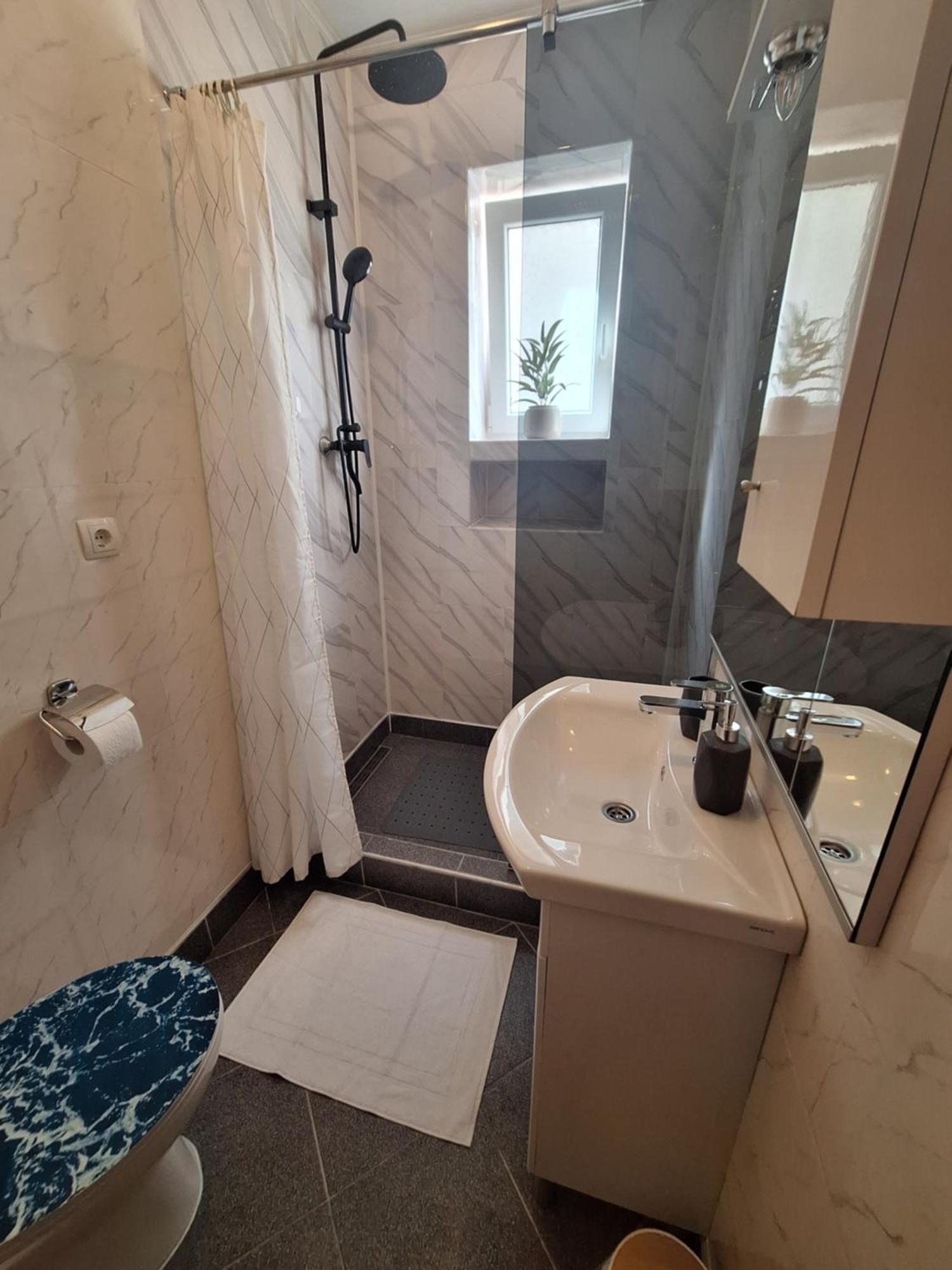 Apartman Lilium Knin Exterior foto